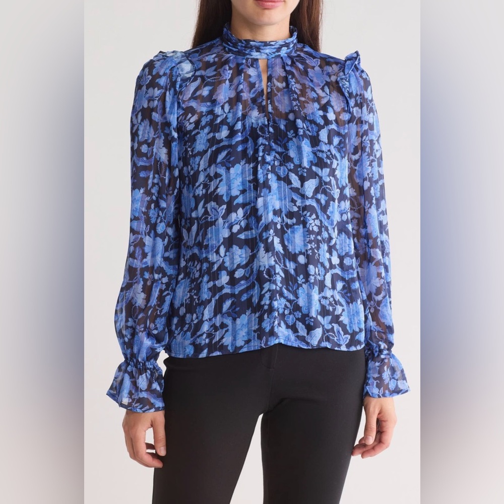 French Connection Cynthia Floral
Long Sleeve Top